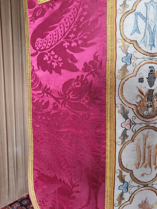 Chasuble in cherry red damask and embroidery, 19th century