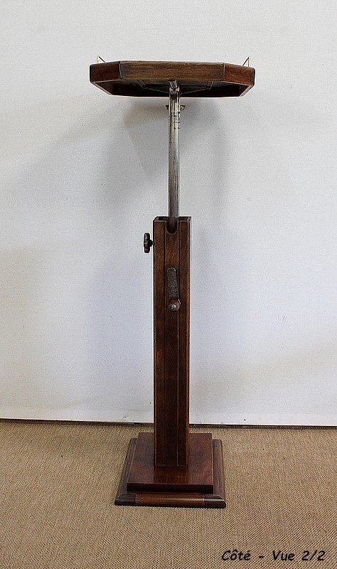 Lectern in solid walnut - 1940