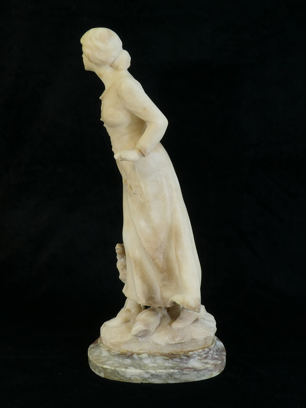 Statue In Alabaster A. Del Perugia "La Bergere" 19th century