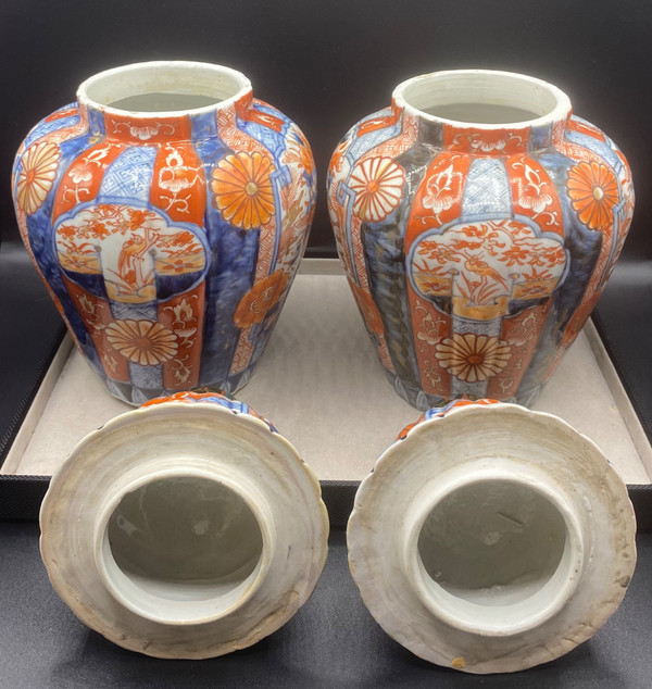 PAIR OF POTICHES IMARI