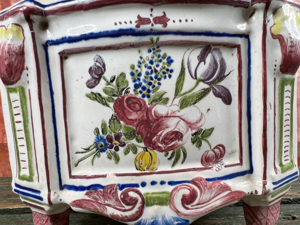 Flower pot in Saint Clement's earthenware 19th century