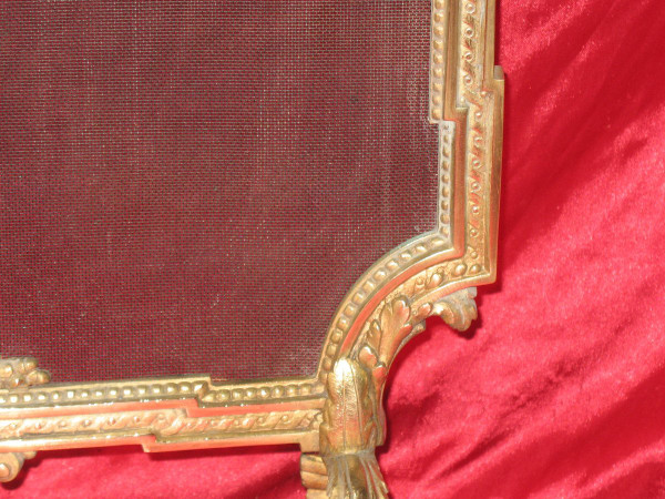 Fireplace screen in bronze in the Louis XVI style from the 19th century