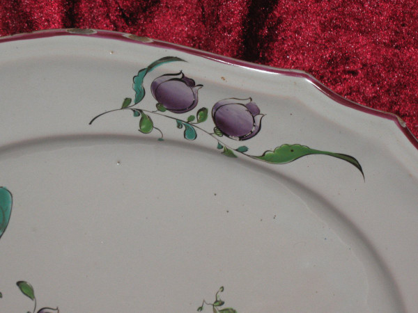 Oval dish in Sceaux earthenware from the 18th century with polychrome floral decoration