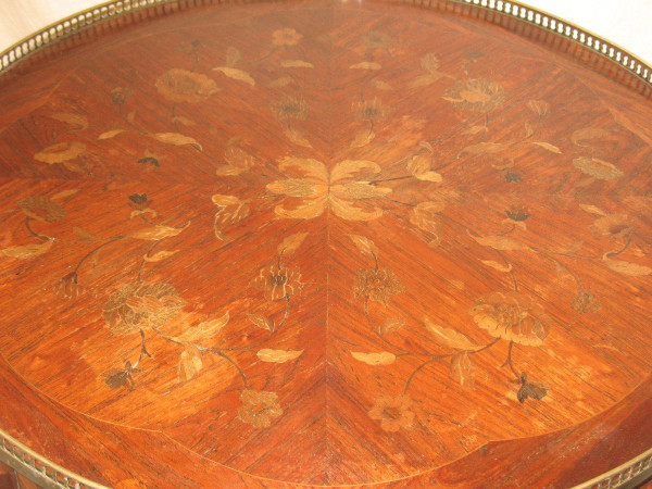 Table bouillotte in marquetry of Louis XV style