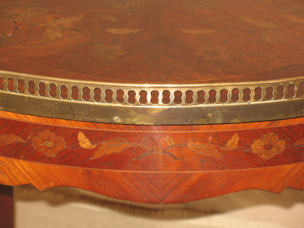 Table bouillotte in marquetry of Louis XV style