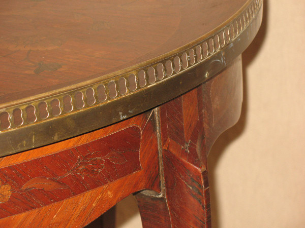 Table bouillotte in marquetry of Louis XV style