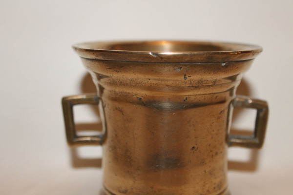 Small 17th century bronze ointment mortar