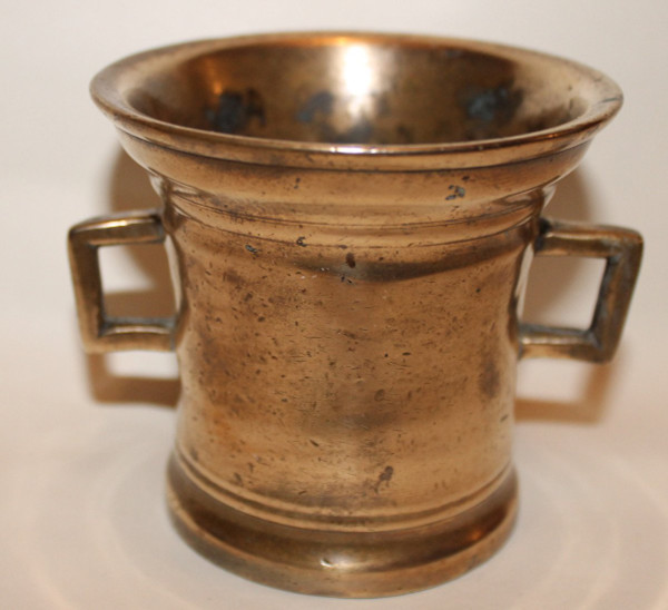 Small 17th century bronze ointment mortar