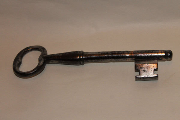 Large wrought iron key from the 18th century