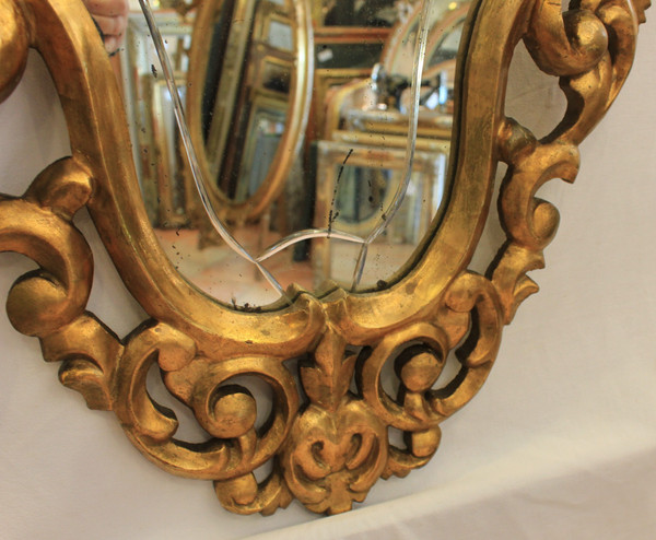 Italian Mirror Carved, Openwork, Contoured And Gilded Wood 52 X 82 Cm