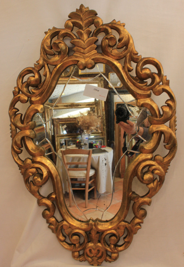 Italian Mirror Carved, Openwork, Contoured And Gilded Wood 52 X 82 Cm