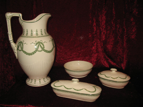 Sarreguemines earthenware toilet service, 19th century Louis XVI style, laurel decoration