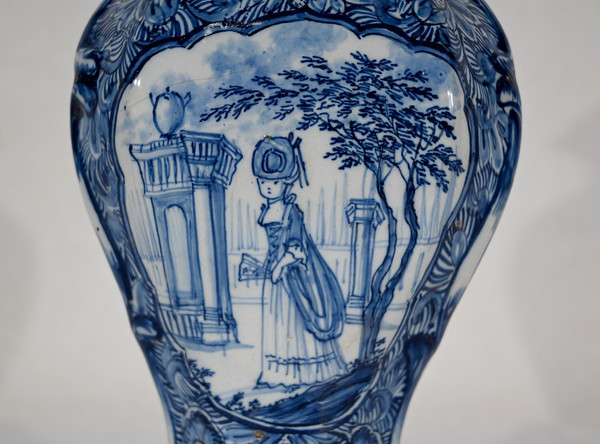 Pair of Earthenware Lidded Vases, Delft Style - Mid-19th Century