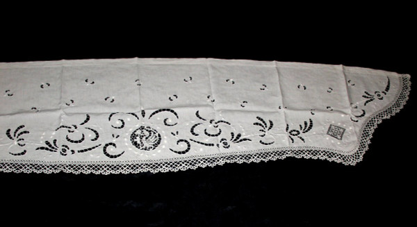 Lace border for altar front or console in Richelieu embroidery, 19th century