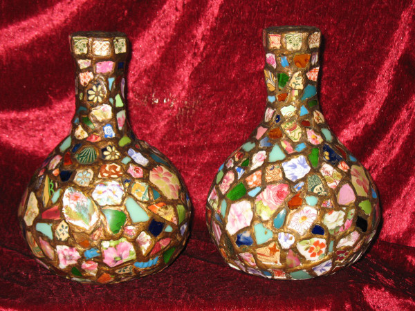 Pair of picplate mosaic vases from the mid-20th century