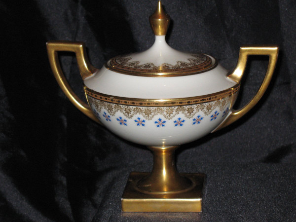 Cup and sugar bowl in Limoges porcelain by Jean Pouyat decorated with barbeaux, 19th century