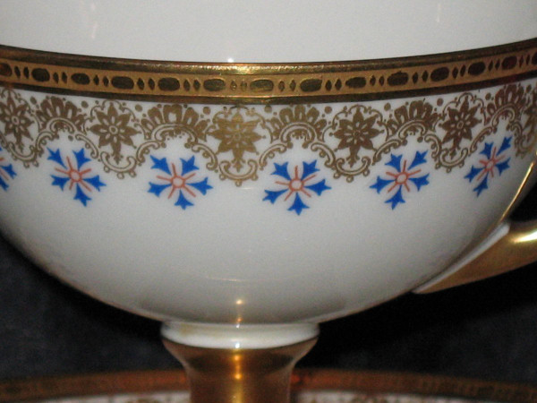 Cup and sugar bowl in Limoges porcelain by Jean Pouyat decorated with barbeaux, 19th century