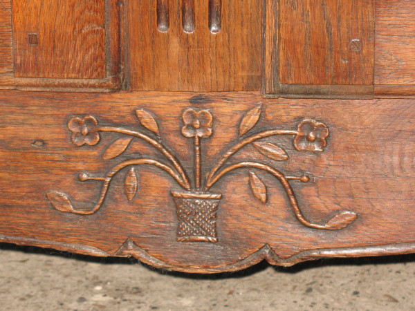 Low sideboard in molded and carved oak in the Louis XV style, 19th century