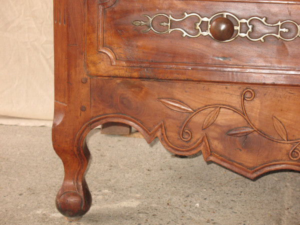 Bonnetière Vendée in cherry wood, early 19th century, Louis XVI style