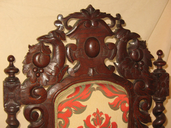 Suite of 6 Renaissance style seats in carved oak from the 19th century