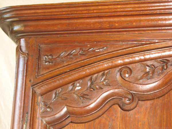 Credenza in rovere intagliato di epoca Regency (2 parti) del XVIII secolo