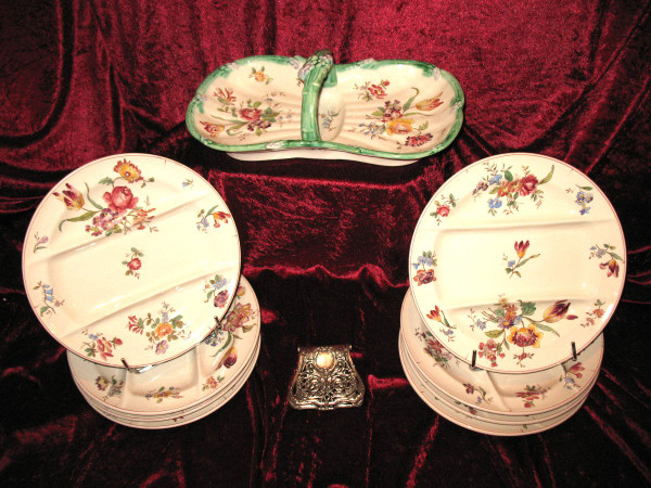 Asparagus service in Longchamp earthenware with Louis XV style floral decoration, 19th century