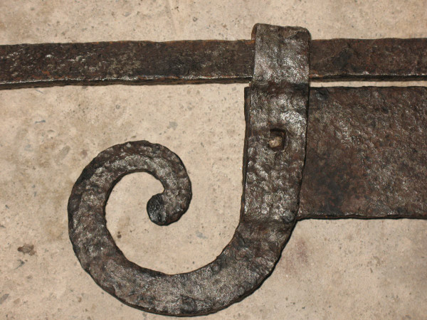 Wrought iron rack from 18th century Périgord origin