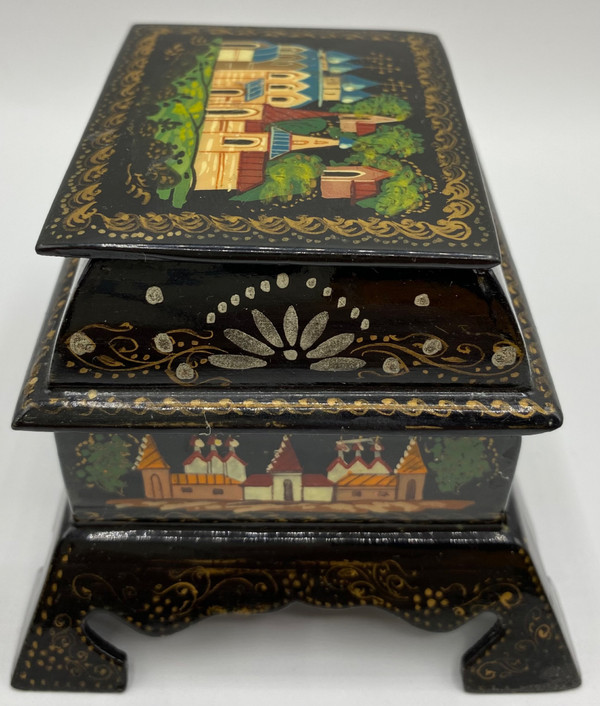 RUSSIAN PAINTED BOX