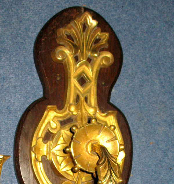 Grande applique en bronze de style gothique époque 19ème à 3 bras de lumière