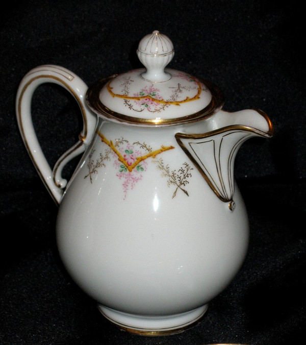 Tea service in Limoges porcelain J. Pouyat