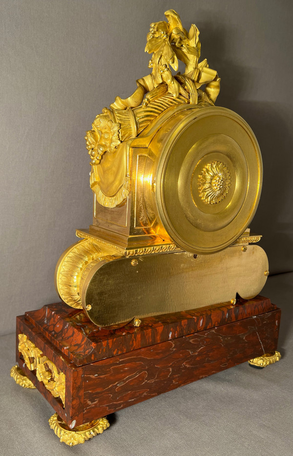 Important Louis XVI style Napoleon III period Griotte Red Marble and gilt bronze clock