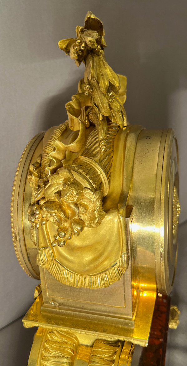 Important Louis XVI style Napoleon III period Griotte Red Marble and gilt bronze clock