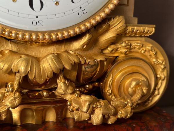 Important Louis XVI style Napoleon III period Griotte Red Marble and gilt bronze clock