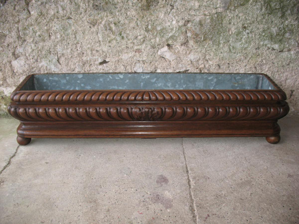 Large, long planter complete with zinc interior from the 19th century in the Louis XIII style