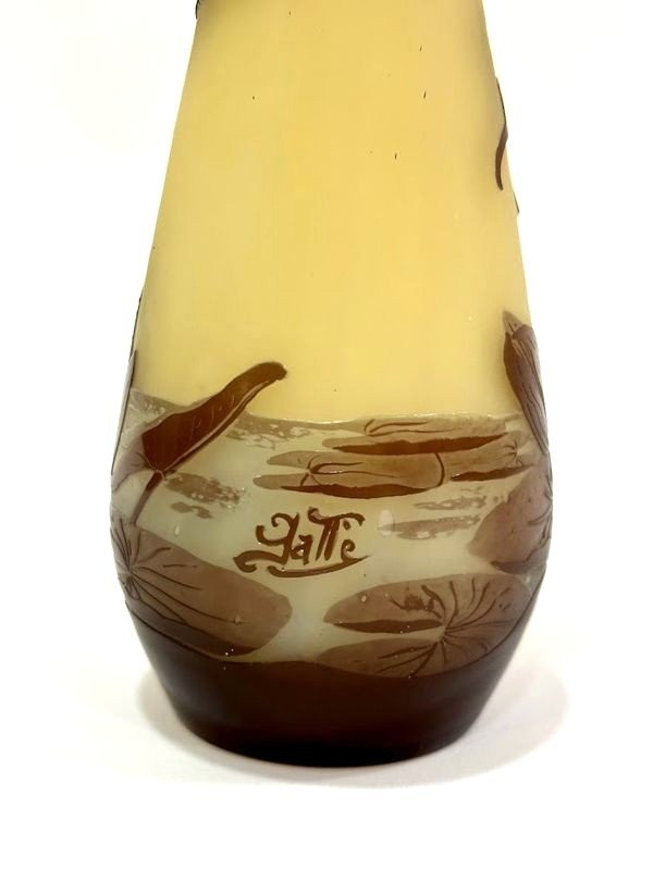 Vaso Art Nouveau Gallé "con Ninfee e Sagittario"