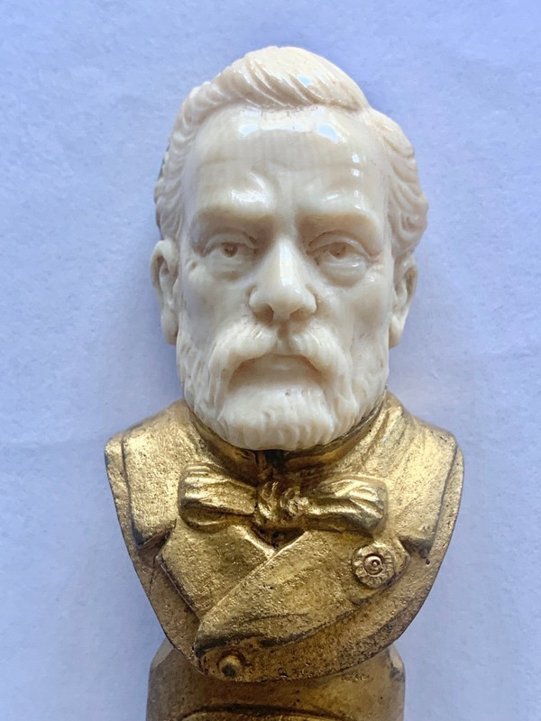 Bernoud Eugène Coupe-papier Buste De Louis Pasteur