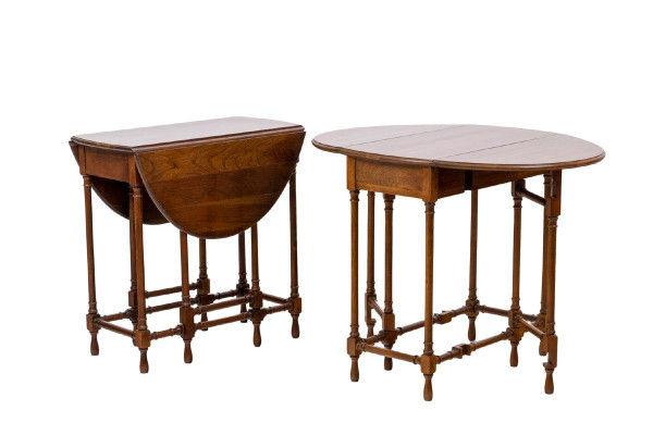 Paire de tables volantes « Gateleg » en acajou, vers 1950, LS4872351