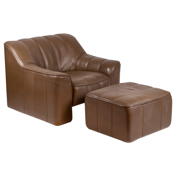 Leather armchair and ottoman, 1970s, LS48011051