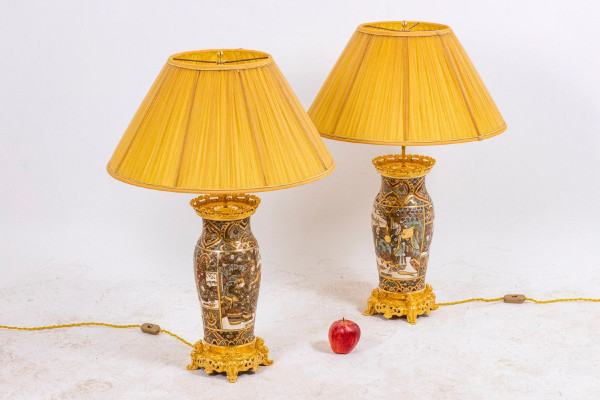 Pair of Satsuma earthenware and gilt bronze lamps, circa 1880, LS4632841