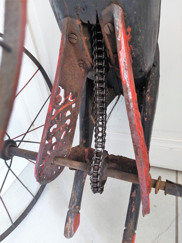 Ancien Cheval tricycle en bois et tête en  fonte, XIXe siècle 