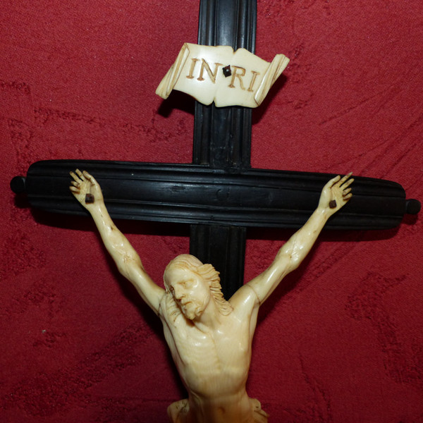 Crucifix with ebony cross and beautiful carved Christ 19th