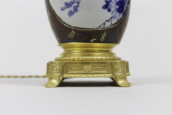 Pair Of Japanese Porcelain And Bronze Gilt Lamps, Circa 1880 - Ls33241111