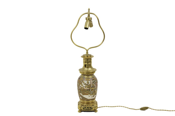 Lampe En Faïence De Satsuma Et Bronze Doré, Circa 1880 - Ls3233361