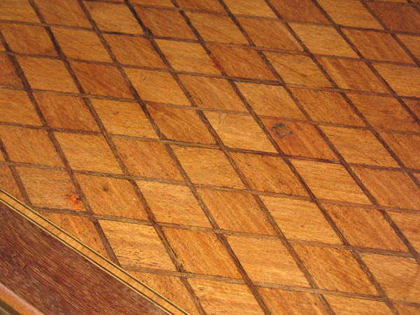 Games and system table in marquetry decorated with diamonds, 19th century, Louis XVI style