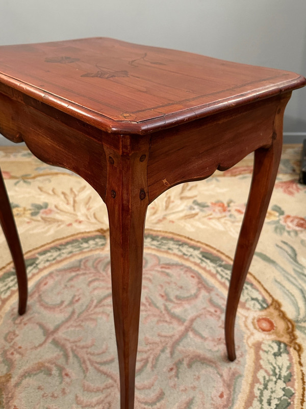 Petite Table Volante En Marqueterie d'Epoque Louis XV Vers 1750