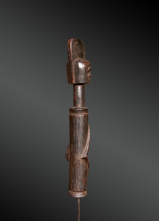 STATUETTE Kundul Culture Wurkun, region of Muri, Nigeria First half of the 20th century