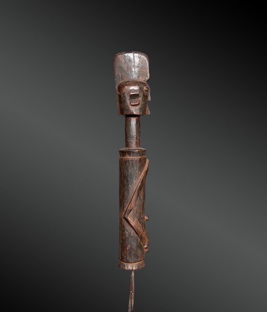 STATUETTE Kundul Culture Wurkun, region of Muri, Nigeria First half of the 20th century