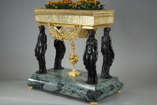  Bronze and sea-green marble table planter with caryatids, Empire style, 19th century