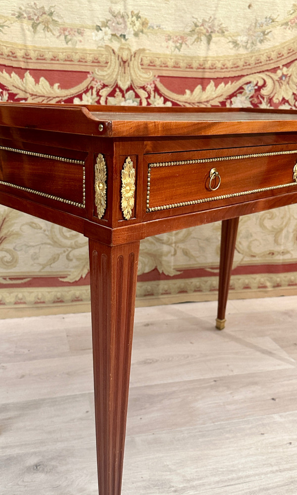 Jean-baptiste Courte, Flat Desk In Mahogany Louis XVI Period Around 1780 Stamped