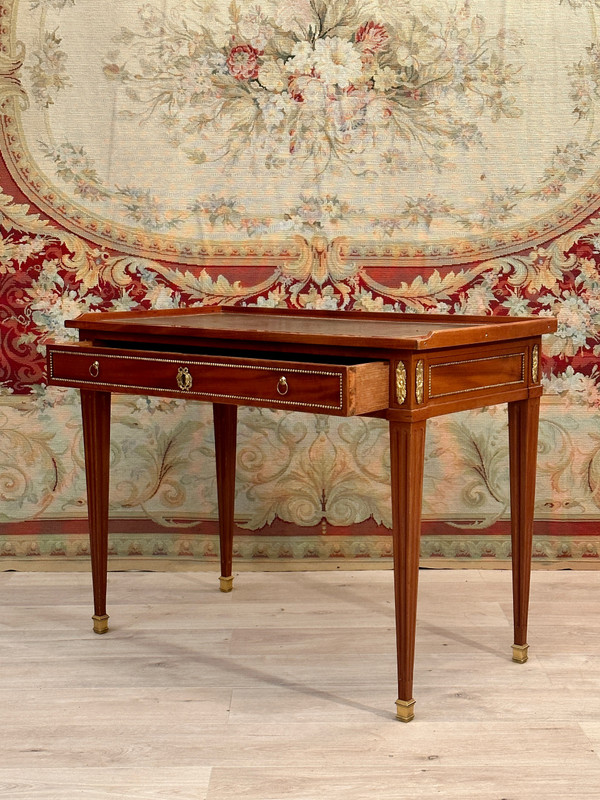 Jean-baptiste Courte, Flat Desk In Mahogany Louis XVI Period Around 1780 Stamped